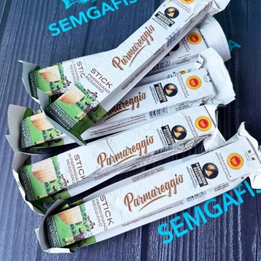 Сир Пармезан Мишка в стіках, 100г