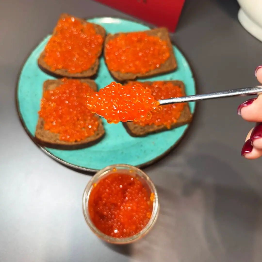 Ікра форелі солено-морожена 200г - Зображення 4